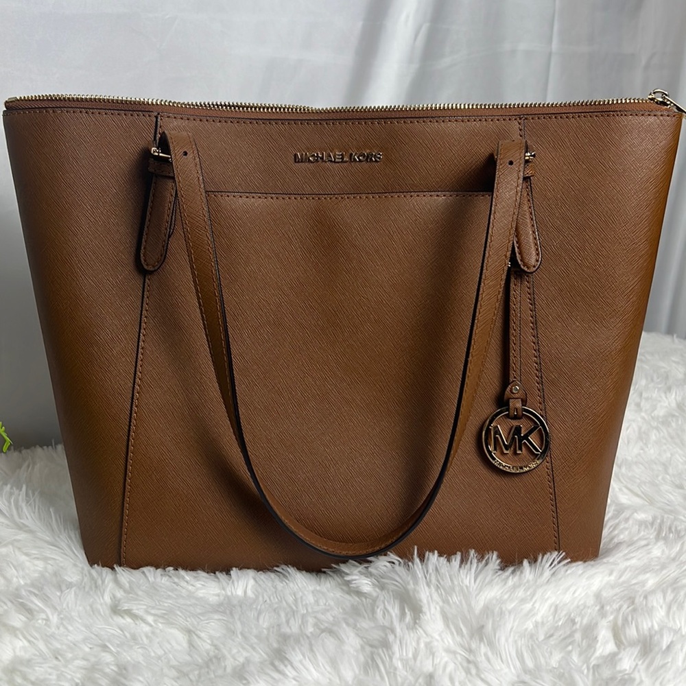 Michael Kors Tote